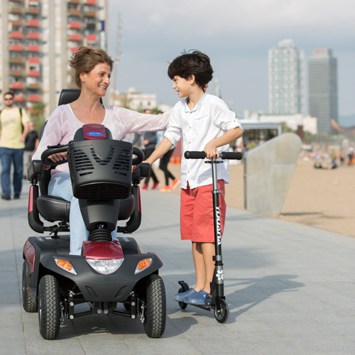 Das neue E-Mobil Orion Pro der Firma Invacare.