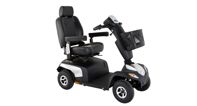 Das neue E-Mobil Orion Pro der Firma Invacare in weiß/schwarz.