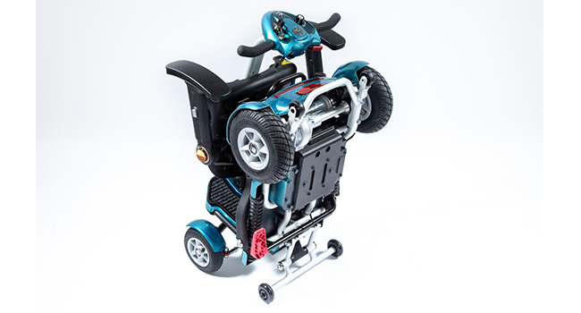 E-Rollstuhl Brio Carbon von Heartway Elba zusammengeklappt